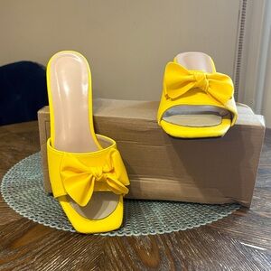 SHEIN Yellow Bow Slide Mules